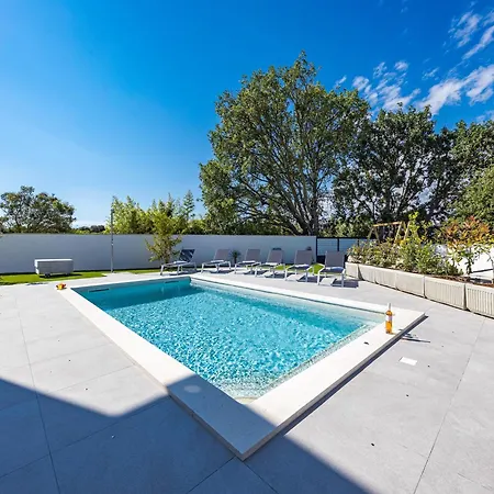 Villa Beautiful In Near The