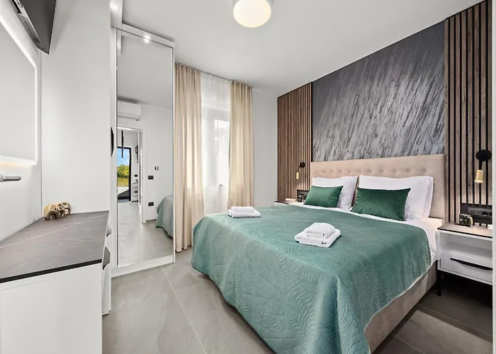 Villa In Tinjan Near Hidrobaza