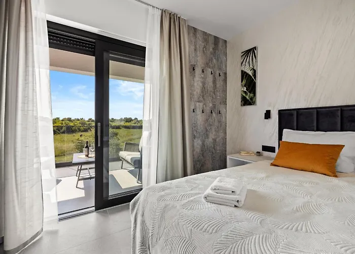 In Tinjan Near Hidrobaza Stinjan