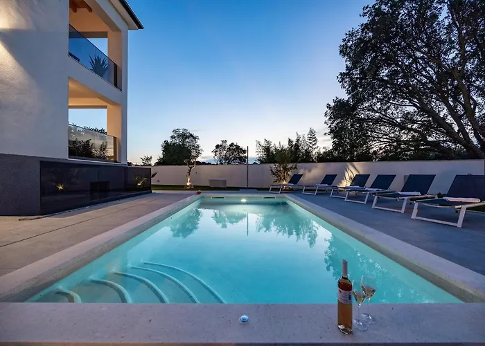 In Tinjan Near Hidrobaza